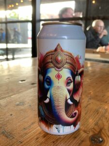 Eine Dose India Pale Ale im Ishuset (dem ehemaligen Eishaus der Fischer)