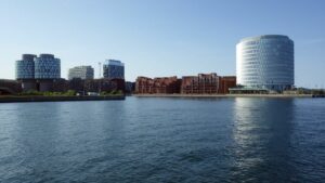 Gute Aussicht auch auf die Neubauten im Bereich des Nordhafens