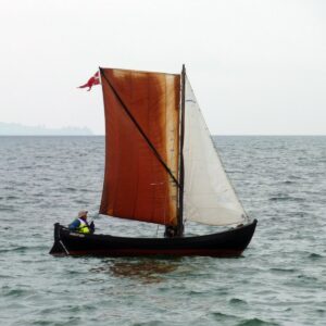 Ein altes segelndes Fischerboot aus Snekkersten