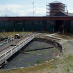 Der Lokschuppen heißt jetzt Remise und ist ein Eisenbahnmuseum, welches von Freiwilligen betrieben wird.
