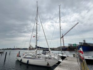 Lorrikeet in Assens vor der Werft